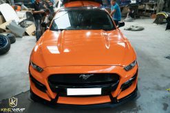 Ford Mustang GT500 đổi màu cam