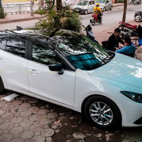 Dán nóc xe oto Mazda 3 tại Hà Nội