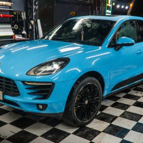 Porsche Maccan GTS dán decal đổi màu oto Xanh Blue