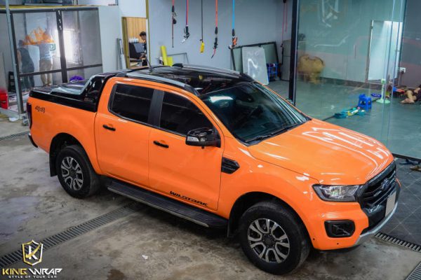 Ford Ranger dán đổi màu cam