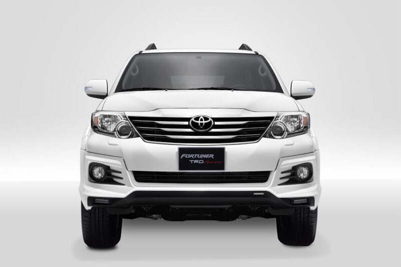 tem xe fortuner 2015