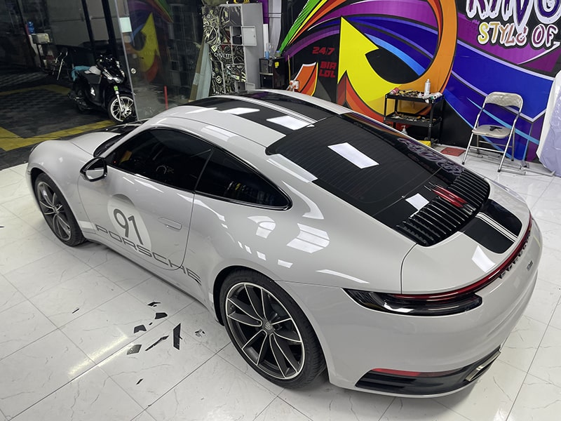 Wrap đổi màu xe xám xi măng Porsche 911
