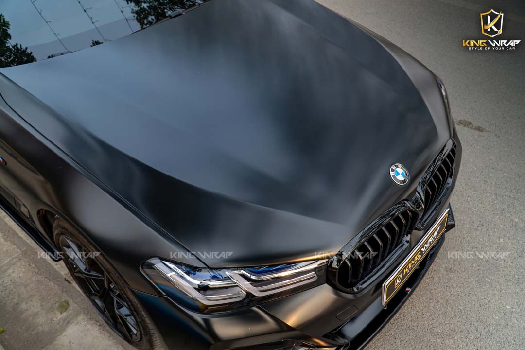 dán đổi màu đen mờ BMW 520i