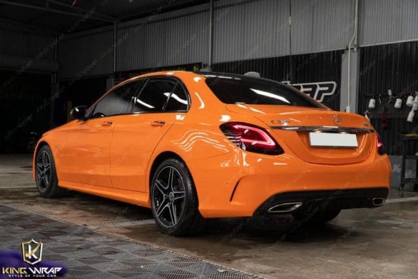 Dán đổi màu cam bóng Mercedes C300 Dán đổi màu cam bóng Mercedes C300
