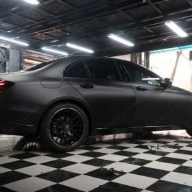 E200 doi mau xanh sang den mo teckwrap CM01 4