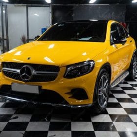 Mẫu dán decal đổi màu xe oto Mercedes 3 GLC 300 doi mau trang sang vang teckwrap CG12 HD2