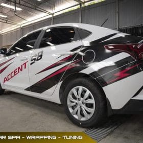 Hyundai Accent tem suon1.jpg