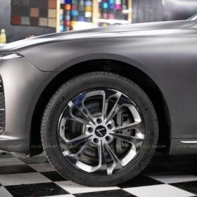 Lux a doi mau den sang xam li 1