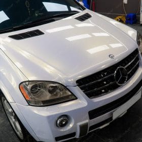 ML63 doi mau den sang trang ngoc trai CK525 5