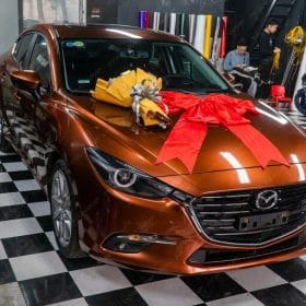 Mazada 3 doi mau trang sang cam dat teckwrap rb10 3