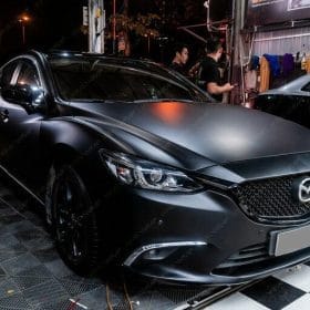 Dán decal đổi màu xe oto Mazda 6 1 Mazada 6 doi mau den bong sang den li teckwrap cm01 3