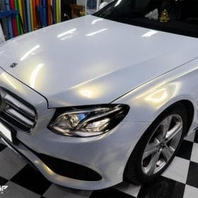 Merc e250 doi mau trang ngoc trai anh vang 1