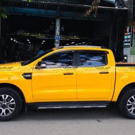 Dán đổi màu vàng Ford Ranger 2 Ranger len mau CG12SH 3.jpg