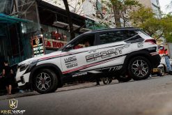 Tem dán xe ô tô thể thao: Các mẫu tem đẹp, cá tính và xu hướng mới