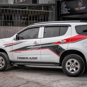 Dán tem xe oto đẹp CHEVROLET 2 Trailblazer tem suon vs khoang may son phu gam 1