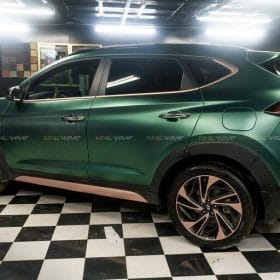 Tucson doi mau den sang xanh mo dan diem hong mo 6