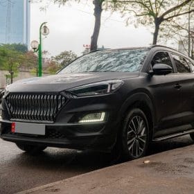 Dán decal đổi màu đen mờ Hyundai Tucson 1 Tucson doi mau vang cat sang den mo teckwrap CM01 2
