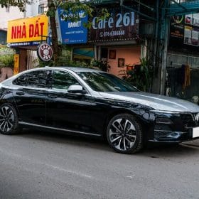 Vinfast Lux A 2.0 dan maybach nua duoi den bong teckwrap CG 01 SH 3