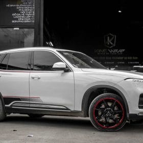 Vinfast Lux SA2.0 dan tem suon CM01 VCH401S 1