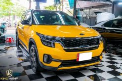 Dán đổi màu ô tô Seltos trắng sang vàng TeckWrap CG12 HD