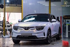 Dán Đổi Màu Ô Tô VinFast VF8 Trắng Ngọc Trai Ánh Vàng