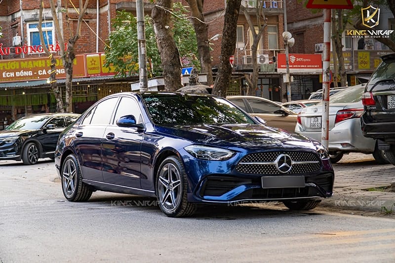 dan-doi-mau-xanh-den-tim-than-mercedes-c200-1-min.jpg dan-doi-mau-xanh-den-tim-than-mercedes-c200-1-min.jpg