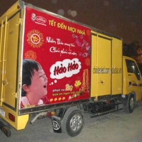 dan quang cao tren xe tai 3