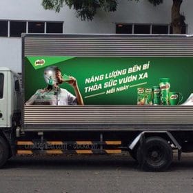 dan quang cao tren xe tai 5