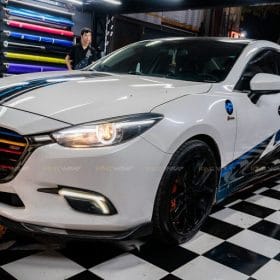 dan tem xe o to mazda 3 tem xanh 1