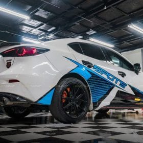 dan tem xe o to mazda 3 tem xanh 3