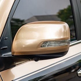 decal vang sampanh land cruiser hanoi 1 min