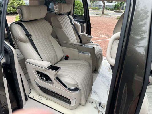 Nội Thất Xe Limousine: Thiết Kế Chuyên Nghiệp, Tạo Sự Khác Biệt