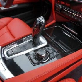 doi mau noi that oto bmw hanoi 4 e1718334392647