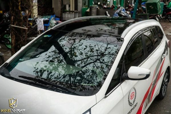 Mẫu tem dán xe oto đẹp kết hợp nóc đen Kia Rondo 9 Mẫu tem dán xe oto đẹp kết hợp nóc đen Kia Rondo