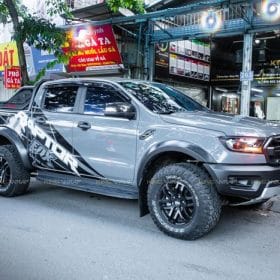 Dán decal tem sườn xe Ford Raptor tại Kingwrap 5 tem suon xe ban tai ford raptor 1