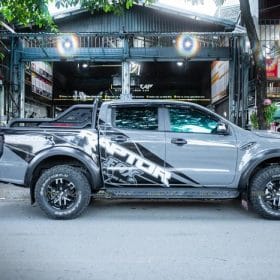 Dán decal tem sườn xe Ford Raptor tại Kingwrap 4 tem suon xe ban tai ford raptor 3