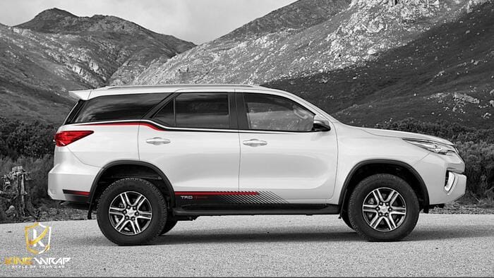 tem-xe-innova-2019-1.jpg