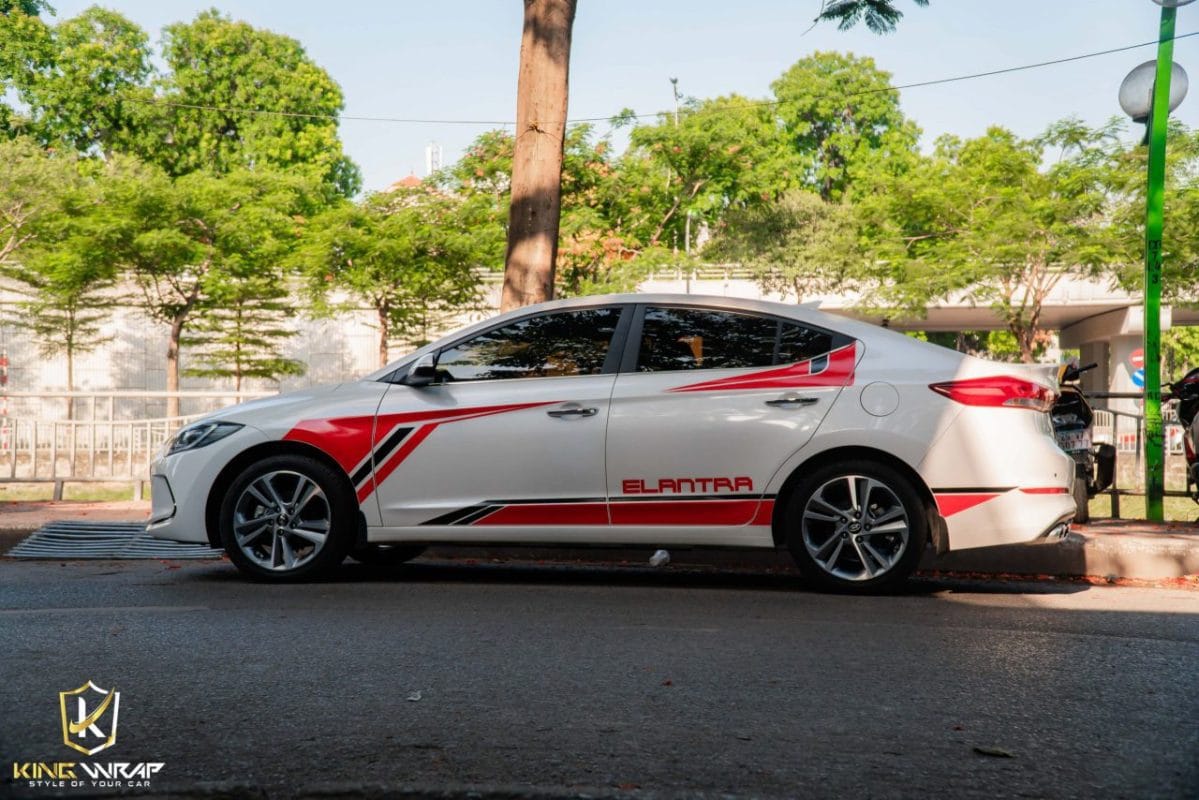 Địa Chỉ Dán Decal Tem Xe Ô Tô Uy Tín Giá Rẻ Tại Hà Nội 19 tem xe oto dep 8 min scaled 1