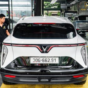 Dán Phim Cách Nhiệt Ô Tô VinFast VF7 3 dan phim cach nhiet vf7 kinh hau