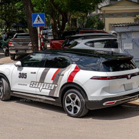 Tem dán xe ô tô thể thao: Các mẫu tem đẹp, cá tính và xu hướng mới