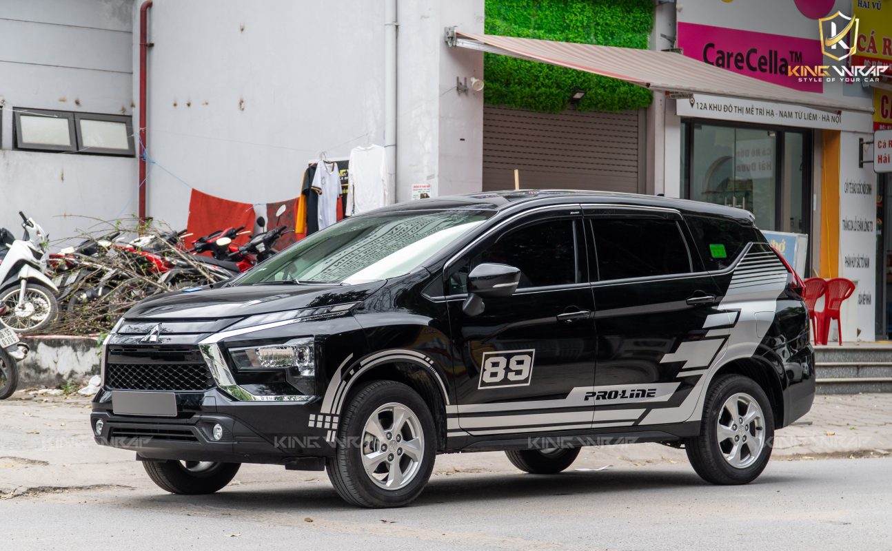 Tem Xe Ô Tô: Trang Trí Hiện Đại, Tạo Ấn Tượng Khác Biệt