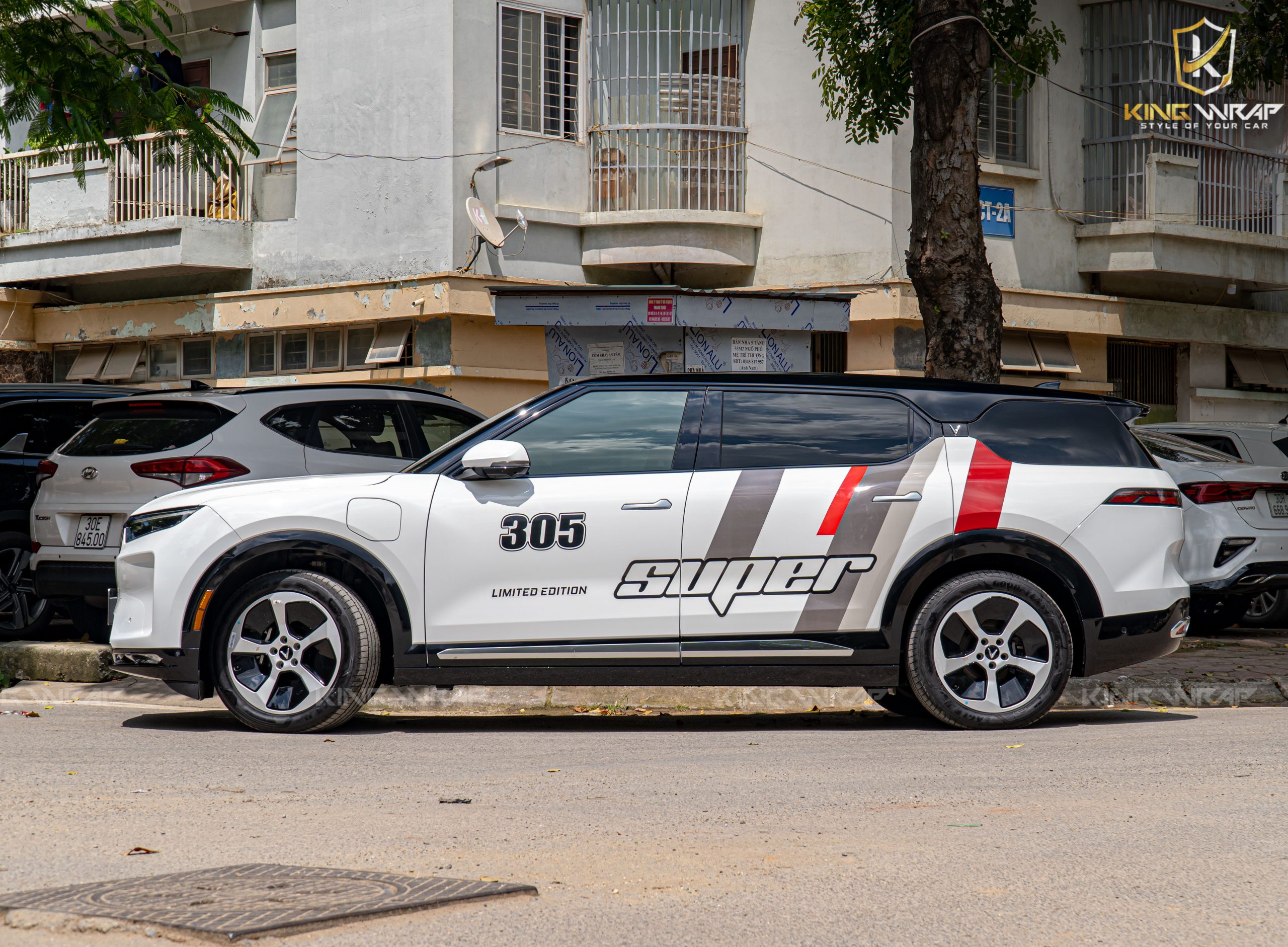 Thiết Kế Tem Xe Ô Tô: Thể Hiện Cá Tính Riêng - Độc Nhất!