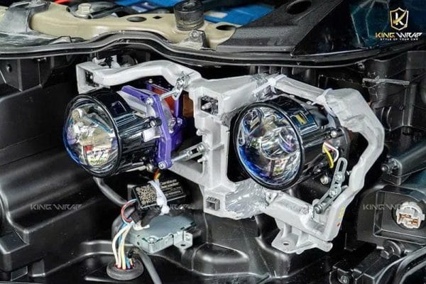 Độ Đèn Pha LED Ô Tô: Tối Ưu Chiếu Sáng, Bảo Vệ Lớp Sơn Xe Độ Đèn Pha LED Ô Tô: Tối Ưu Chiếu Sáng, Bảo Vệ Lớp Sơn Xe