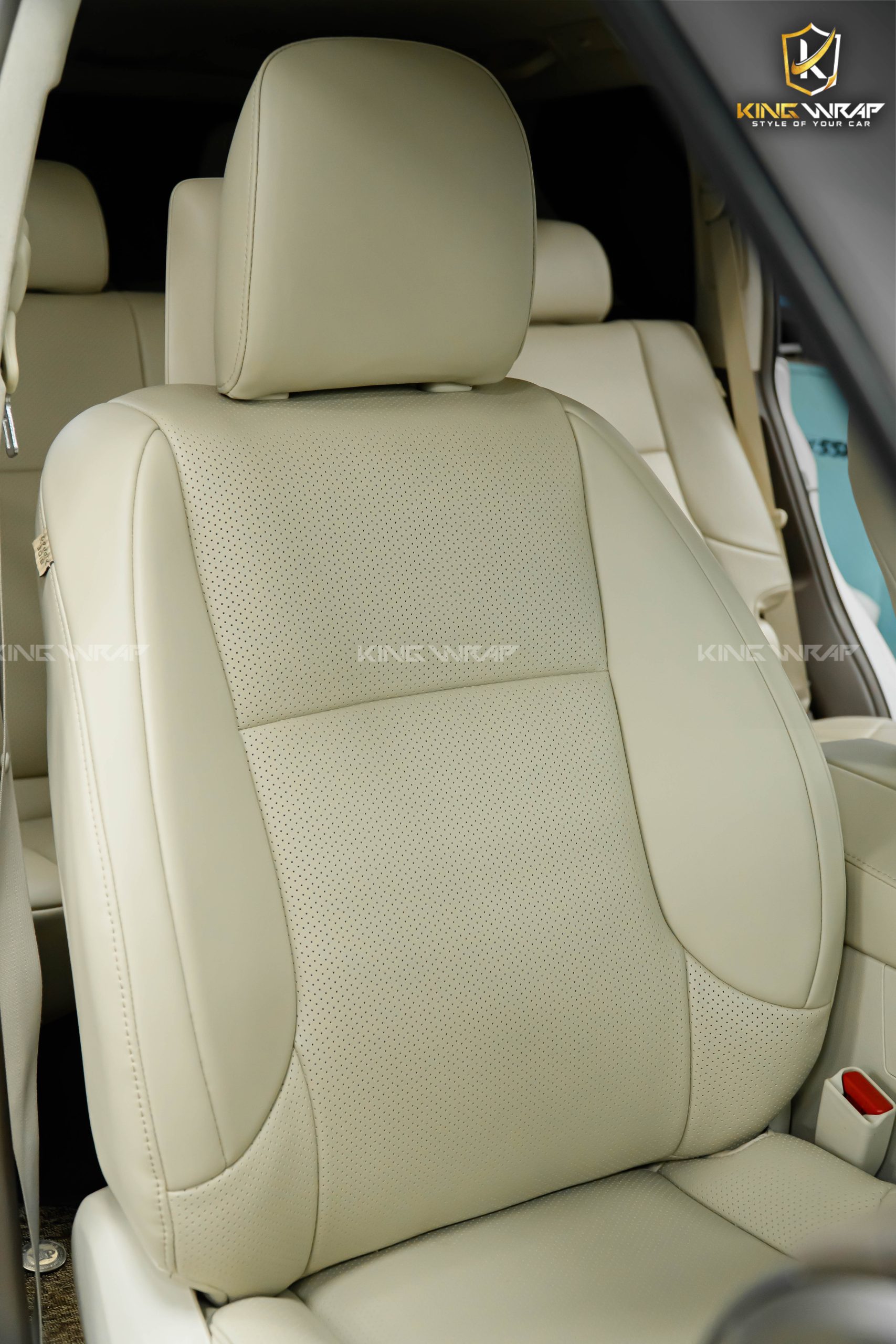 Bọc Ghế Da Bò Lexus GX460 Phiên Bản Màu Kem Sang Trọng