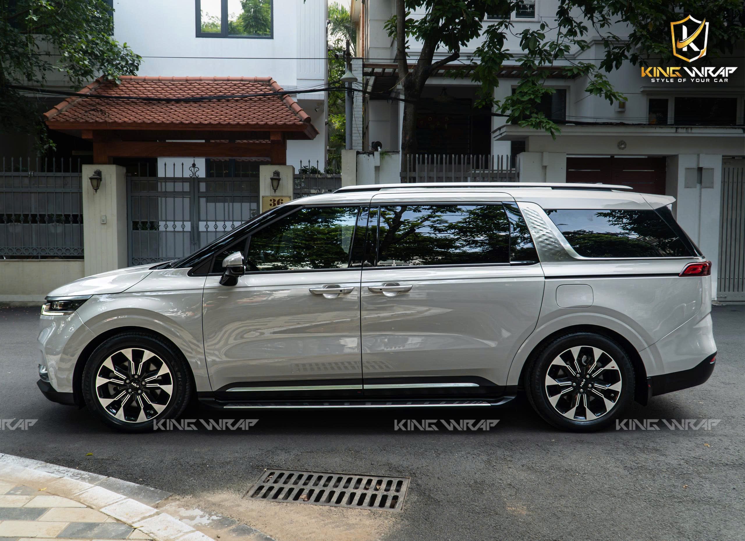 Dán đổi màu xám xi măng xe ô tô Kia Carnival: Cá tính, sang trọng vượt thời gian