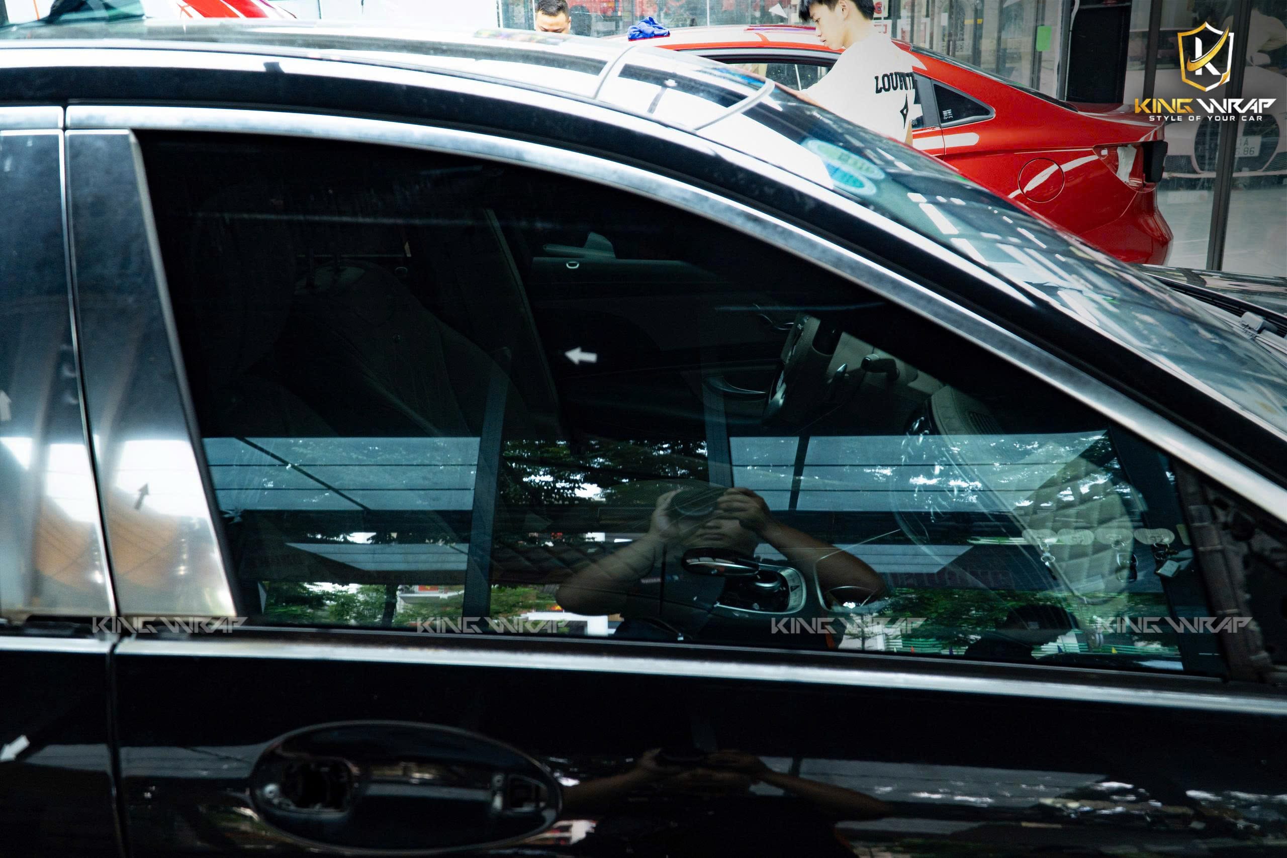 Dán phim cách nhiệt Photosync xe Maybach S560 nâng tầm giải pháp bảo vệ xe Dán phim cách nhiệt Photosync xe Maybach S560 nâng tầm giải pháp bảo vệ xe