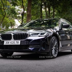 Dán đổi màu đen ánh nhũ hồng tím xe BMW 520i 2 Địa chỉ dán PPF ô tô chất lượng tại Hải Phòng bạn nên biết