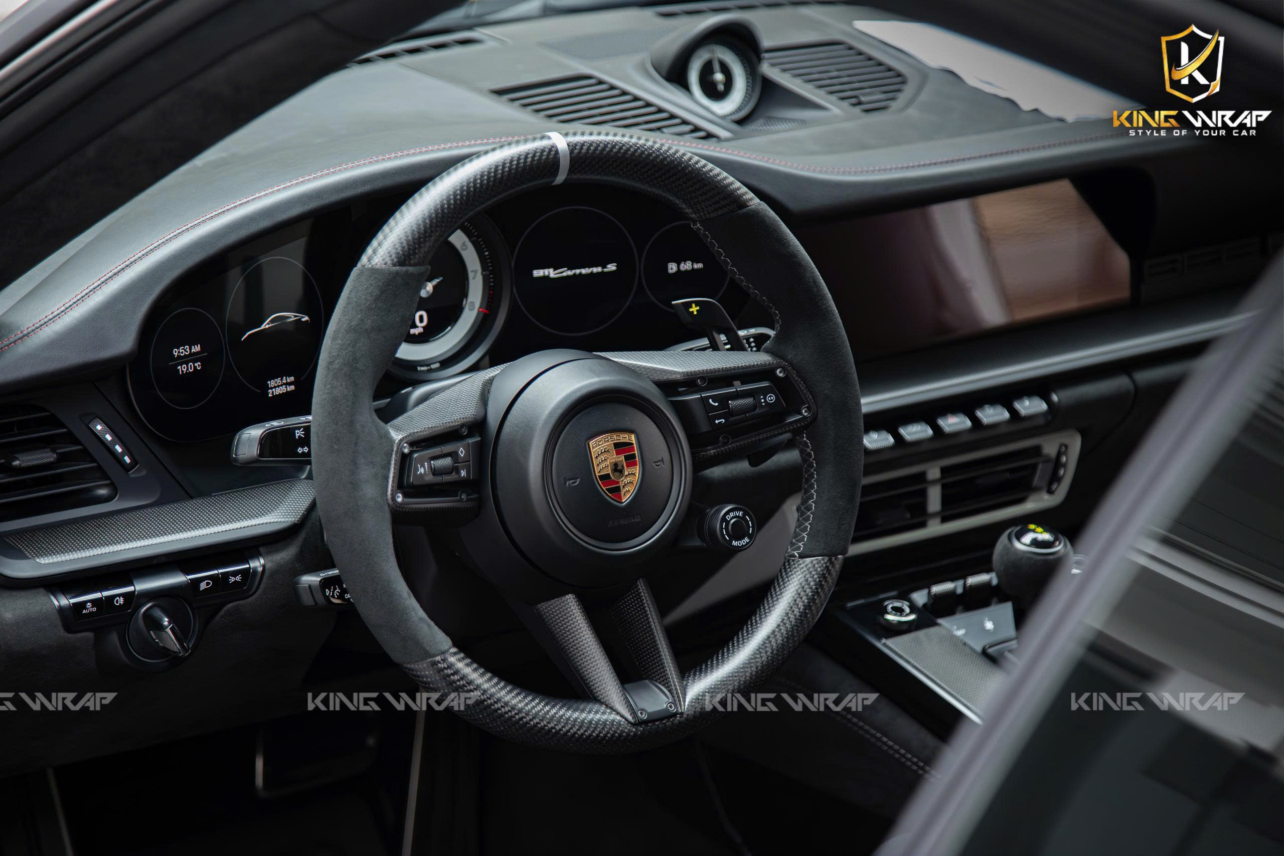 Dán PPF nội thất xe ô tô có thực sự cần thiết cho xe mới và xe sang?