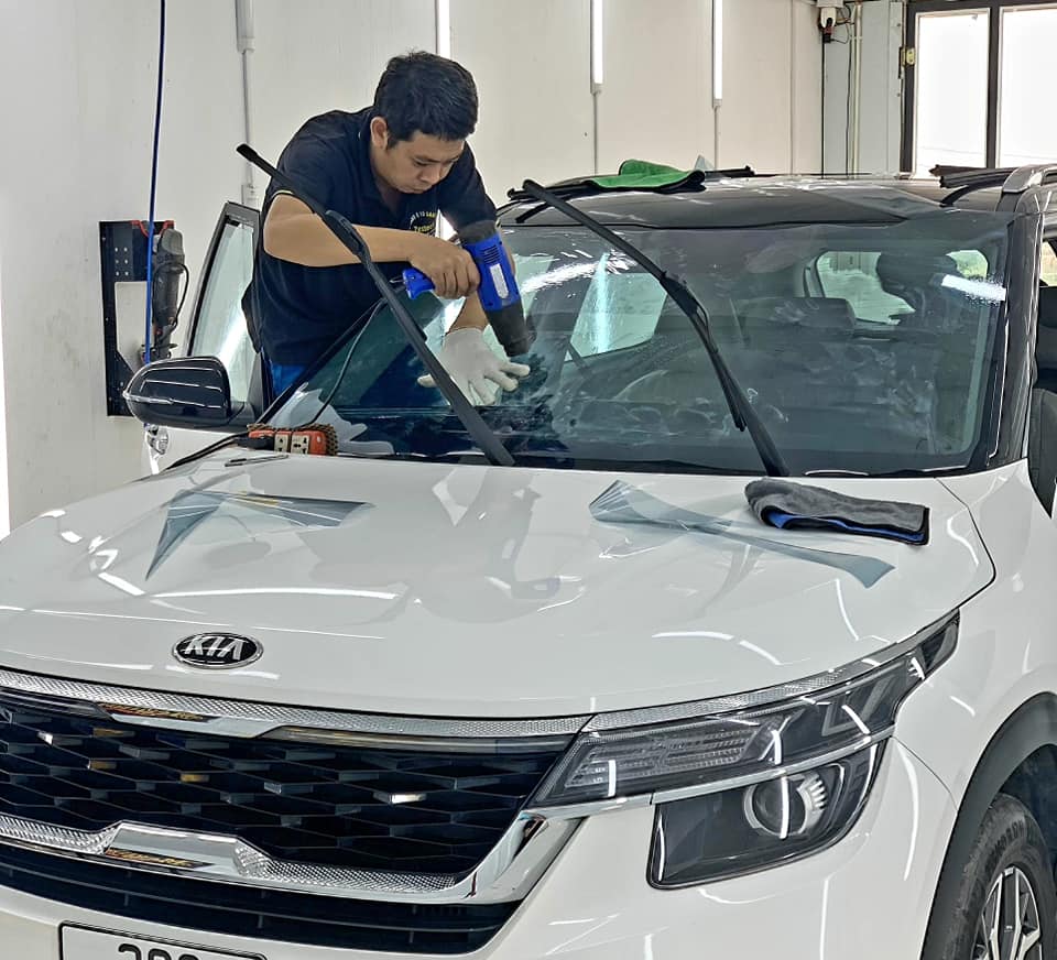 Địa chỉ dán decal ô tô uy tín tại Hưng Yên