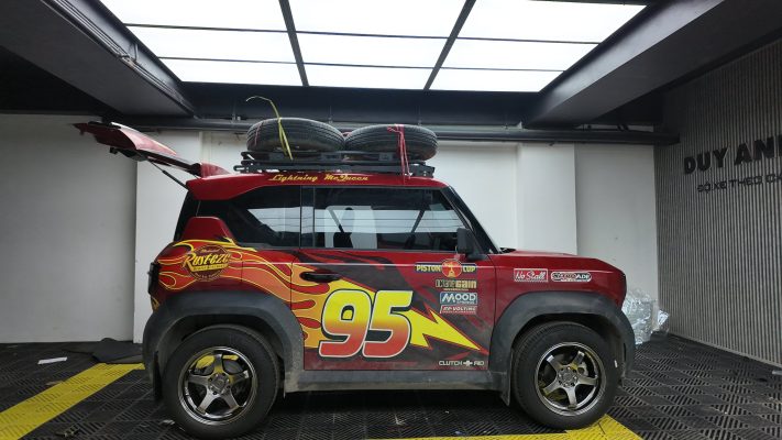 Dán tem ô tô: Cách bảo quản sau khi dán để giữ tem luôn bền màu